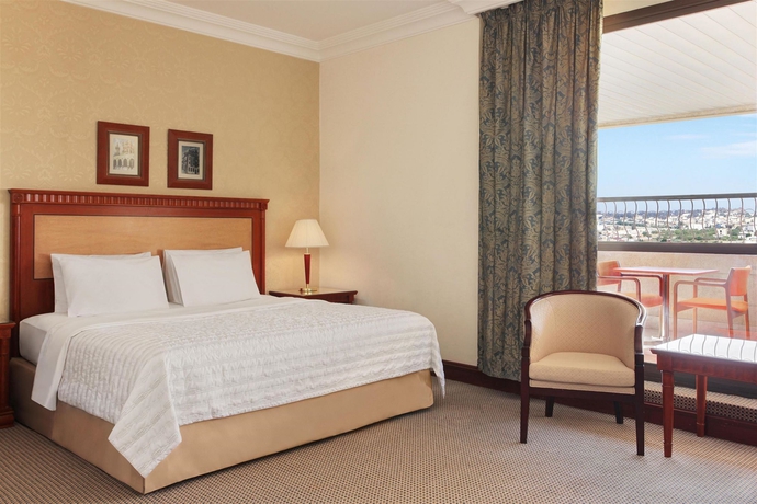 Imagen de la habitación del Hotel Le M&eacute;ridien Al Hada. Foto 5