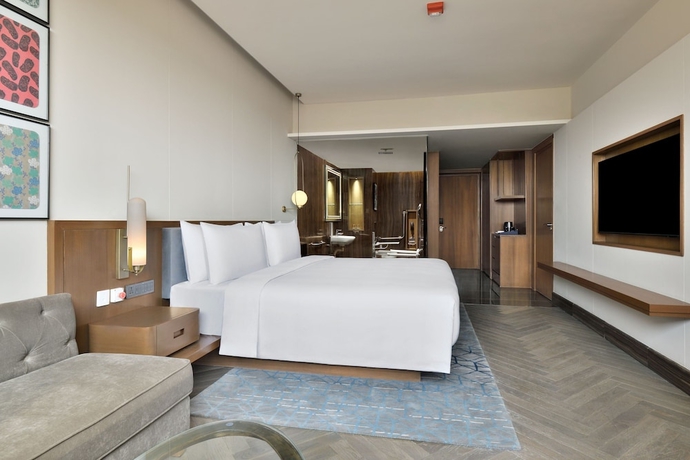 Imagen de la habitación del Hotel Le M&eacute;ridien Amritsar. Foto 17