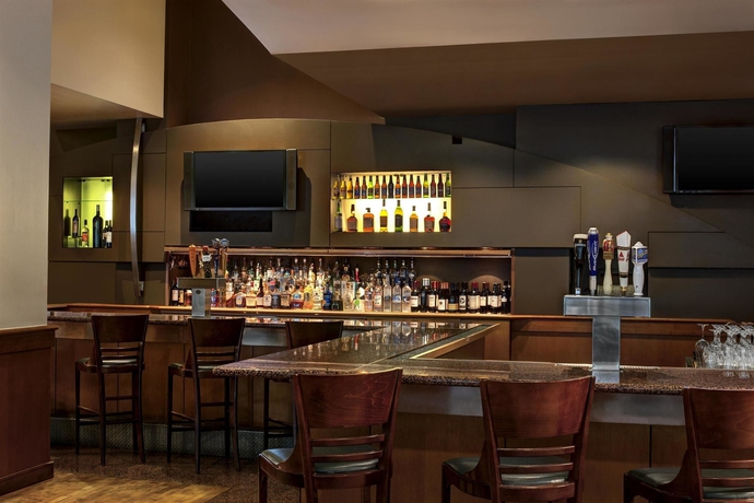 Imagen del bar/restaurante del Hotel Le Méridien Boston Cambridge. Foto 3
