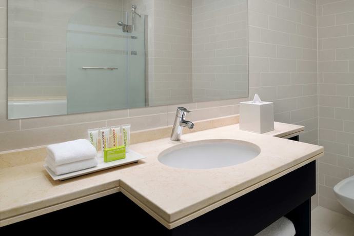 Imagen de la habitación del Hotel Le Méridien City Center, Doha. Foto 10