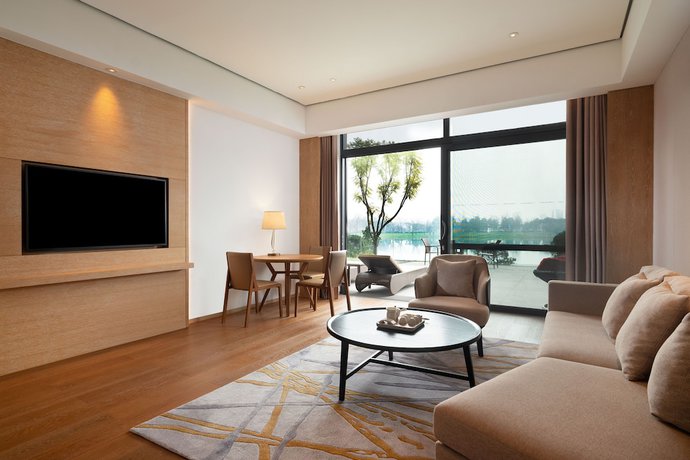 Imagen de la habitación del Hotel Le M&eacute;ridien Emei Mountain Resort. Foto 4