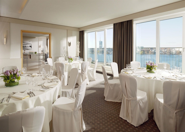 Imagen de los interiores del Hotel Le Méridien Hamburg. Foto 14