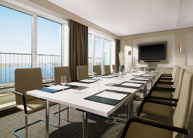 Imagen de los interiores del Hotel Le Méridien Hamburg. Foto 15