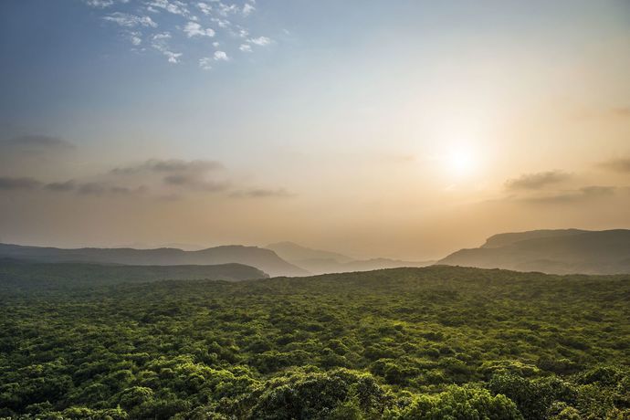 Imagen de los exteriores del Hotel Le M&eacute;ridien Mahabaleshwar Resort and Spa. Foto 10