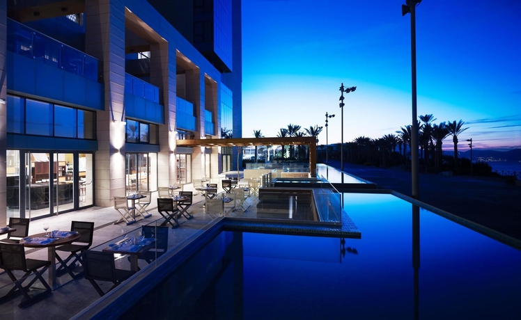 Imagen del bar/restaurante del Hotel Le Méridien Oran and Convention Centre. Foto 6