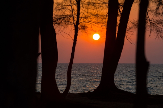 Imagen de los exteriores del Hotel Le Méridien Phuket Mai Khao Beach Resort. Foto 8