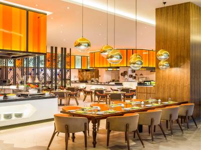 Imagen del bar/restaurante del Hotel Le Méridien Putrajaya. Foto 4