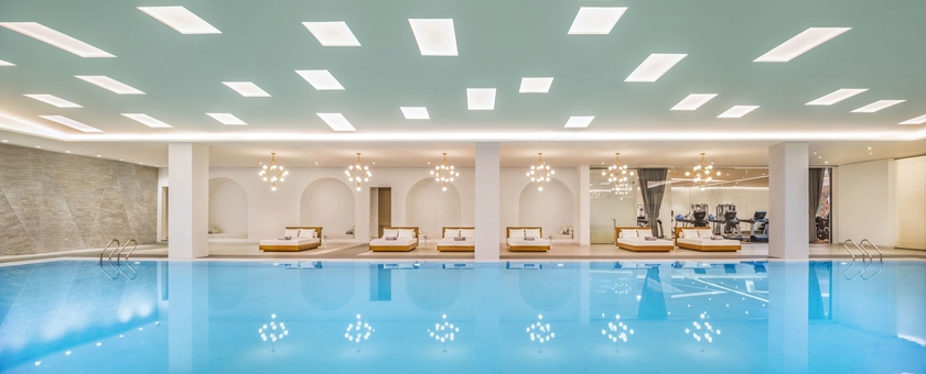 Imagen de la piscina del Hotel Le M&eacute;ridien Shanghai, Minhang. Foto 19