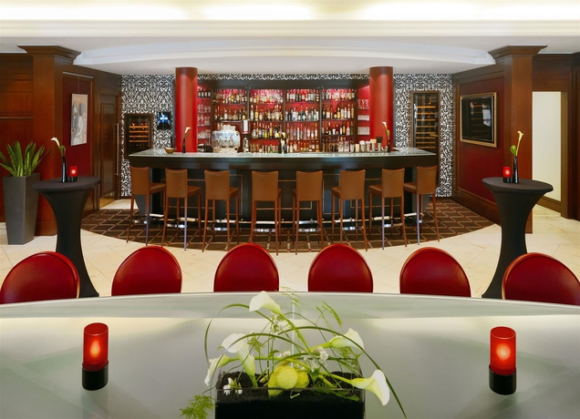 Imagen del bar/restaurante del Hotel Le Méridien Stuttgart. Foto 7