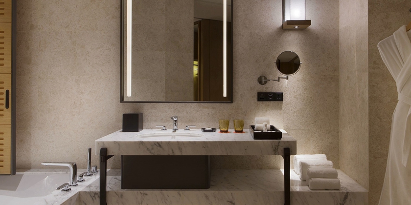 Imagen de la habitación del Hotel Le M&eacute;ridien Xiaojing Bay. Foto 14