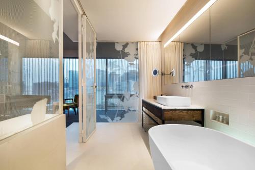 Imagen de la habitación del Hotel Le M&eacute;ridien Zhengzhou. Foto 7