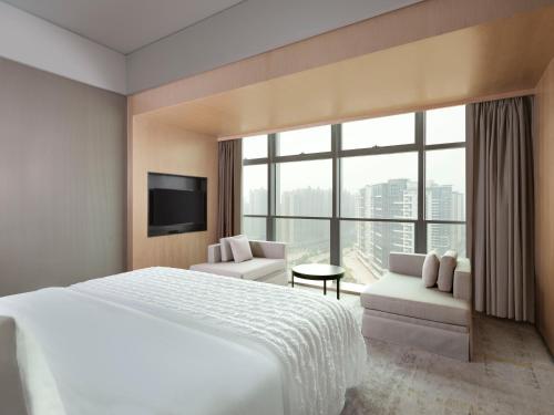 Imagen de la habitación del Hotel Le M&eacute;ridien Zhongshan. Foto 5