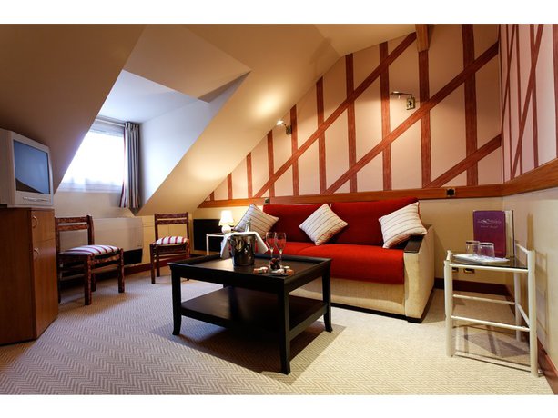 Imagen de la habitación del Hotel Le Medicis, BLOIS. Foto 5