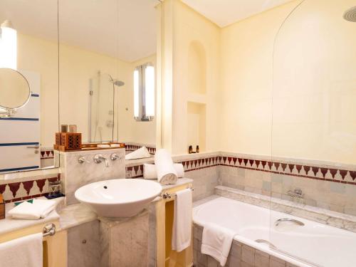 Imagen de la habitación del Hotel Le Medina Essaouira Thalassa Sea and Spa Mgallery. Foto 19