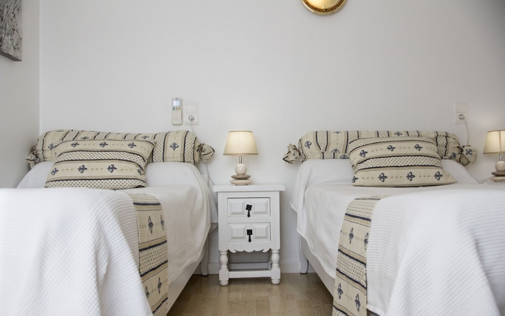 Imagen de la habitación del Hotel Le Mediterran&eacute;e. Foto 3