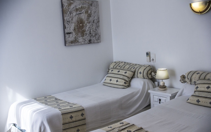 Imagen de la habitación del Hotel Le Mediterran&eacute;e. Foto 4