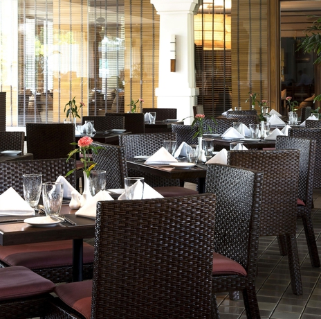 Imagen del bar/restaurante del Hotel Le Meridien Angkor. Foto 7