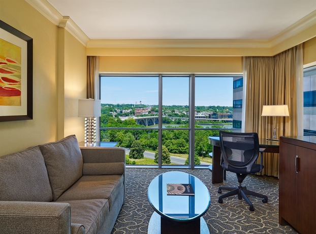 Imagen de la habitación del Hotel Le Meridien Arlington. Foto 8