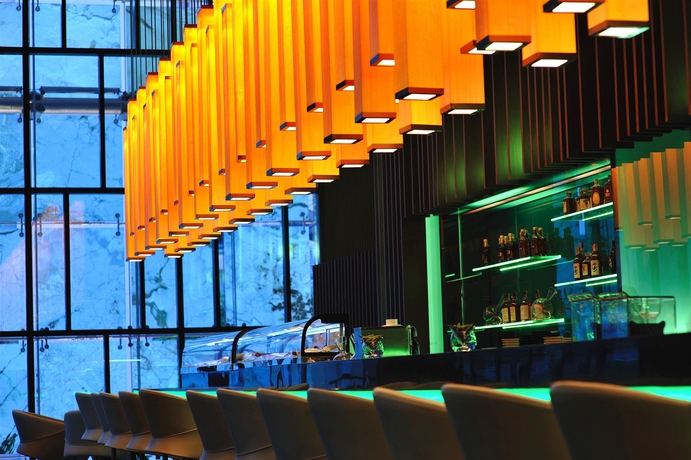 Imagen del bar/restaurante del Hotel Le Meridien Bangkok. Foto 2