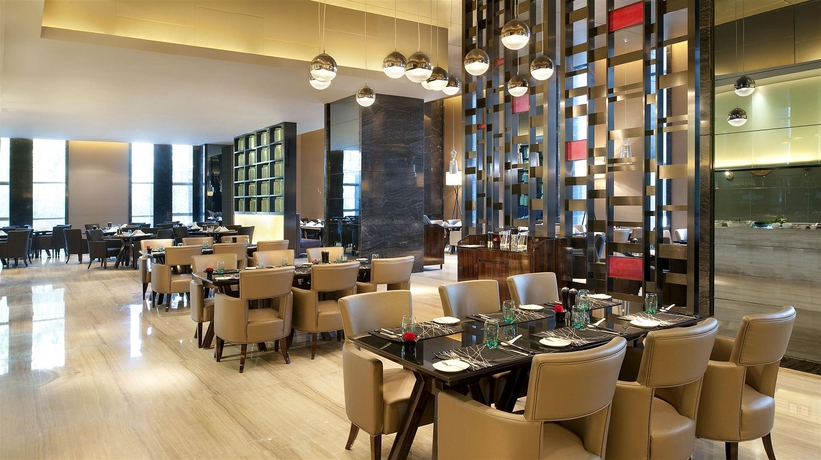 Imagen del bar/restaurante del Hotel Le Meridien Chongqing, Nan'an, Nanping. Foto 2