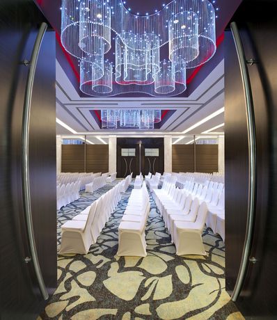 Imagen de los interiores del Hotel Le Meridien Coimbatore. Foto 14