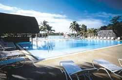 Imagen de la piscina del Hotel Le Meridien. Foto 8