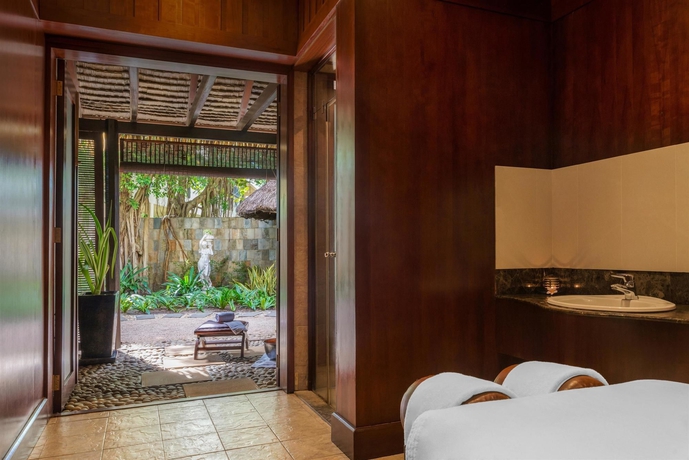 Imagen de la piscina del Hotel Le Meridien Ile Maurice. Foto 15