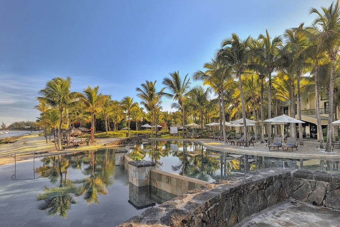 Imagen de la piscina del Hotel Le Meridien Ile Maurice. Foto 16