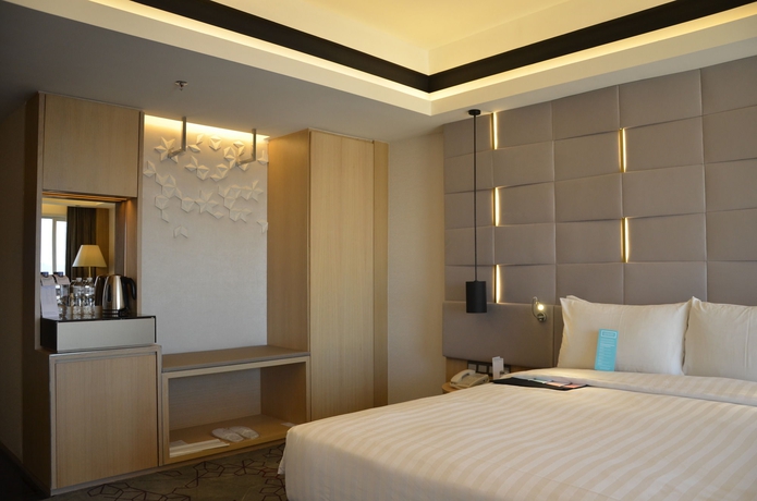Imagen de la habitación del Hotel Le Meridien Kota Kinabalu. Foto 9