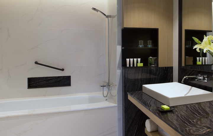 Imagen de la habitación del Hotel Le Meridien Kota Kinabalu. Foto 10