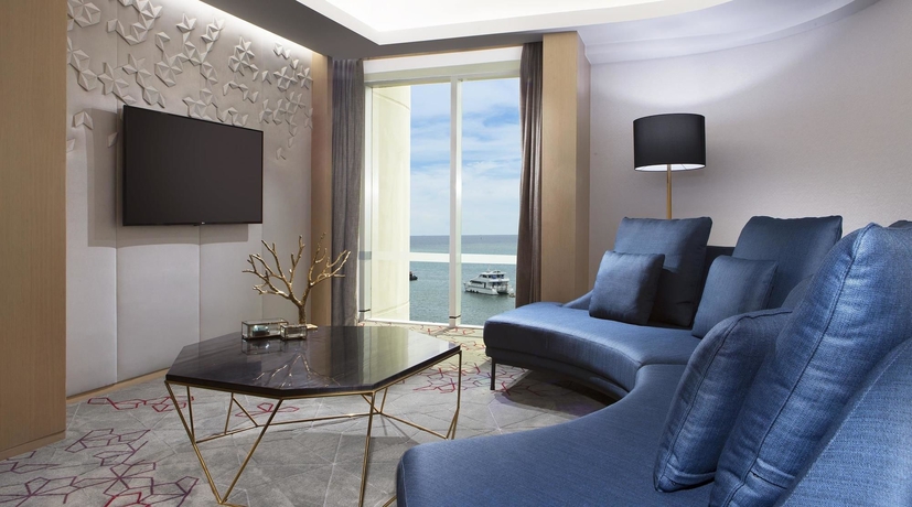 Imagen de la habitación del Hotel Le Meridien Kota Kinabalu. Foto 13