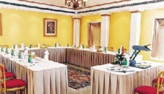 Imagen de los interiores del Hotel Le Meridien Kuwait. Foto 5