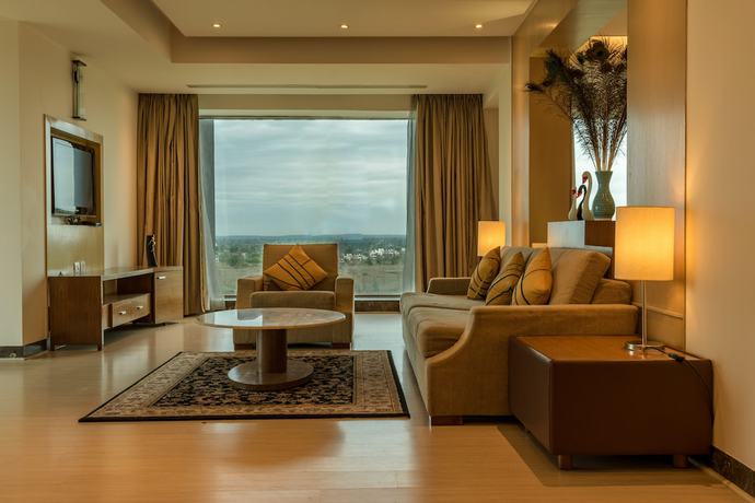 Imagen de la habitación del Hotel Le Meridien Nagpur. Foto 11