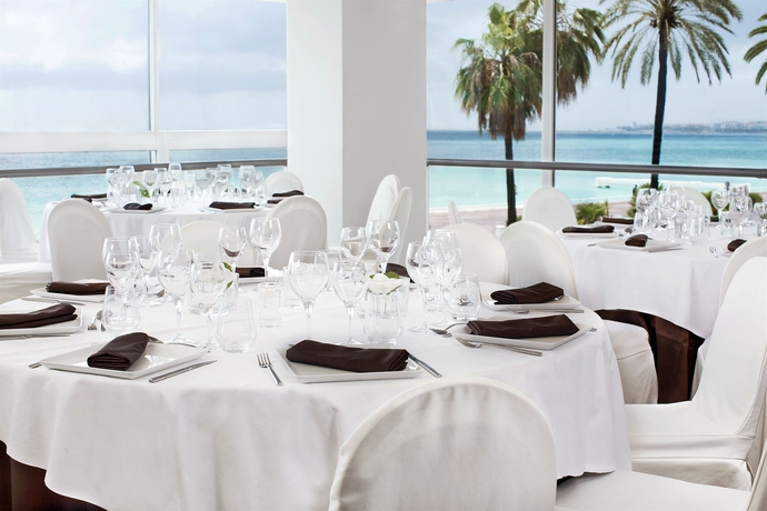 Imagen de los interiores del Hotel Le Meridien Nice. Foto 11