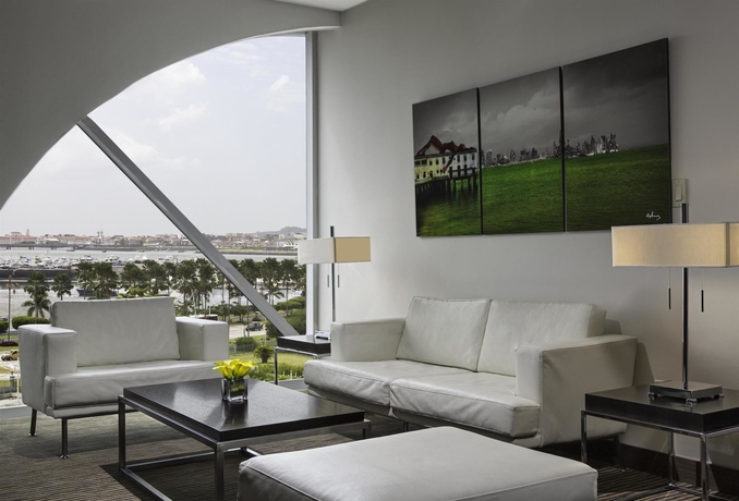 Imagen de la habitación del Hotel Le Meridien Panama. Foto 13