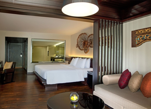 Imagen de la habitación del Hotel Le Meridien Phuket Beach Resort. Foto 8