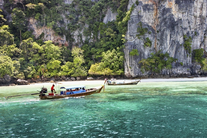 Imagen de los exteriores del Hotel Le Meridien Phuket Beach Resort. Foto 13