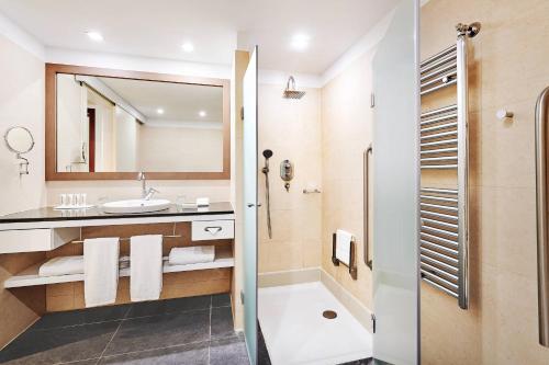 Imagen de la habitación del Hotel Le Meridien Ra Beach & Spa. Foto 17