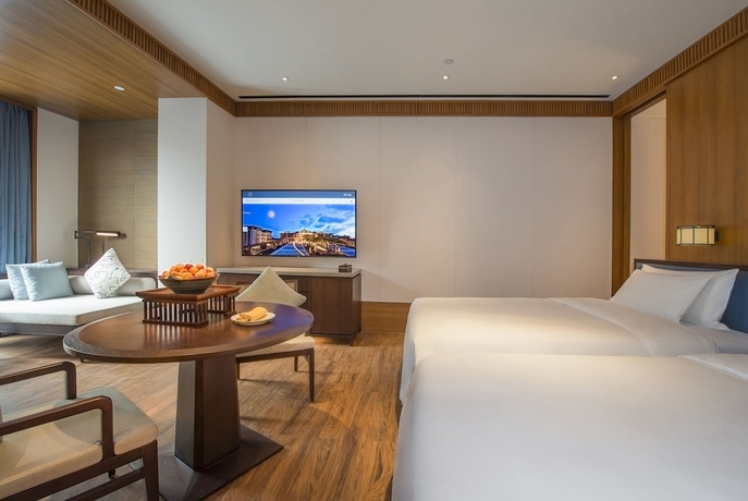 Imagen de la habitación del Hotel Le Meridien Shimei Bay Beach Resort and Spa. Foto 3