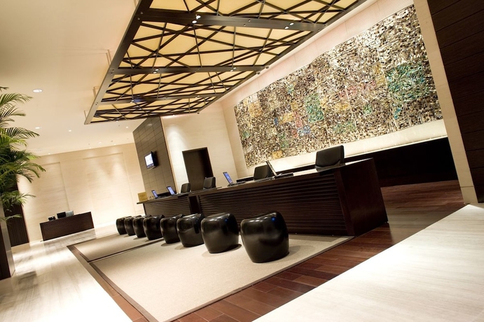 Imagen de los interiores del Hotel Le Meridien Shimei Bay Beach Resort and Spa. Foto 19