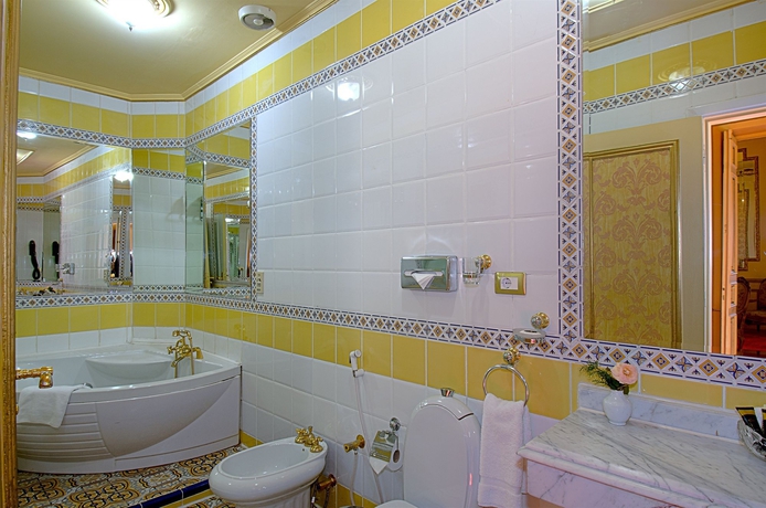 Imagen de la habitación del Hotel Le Metropole Luxury Heritage Since 1902 By Paradise Inn Group. Foto 6