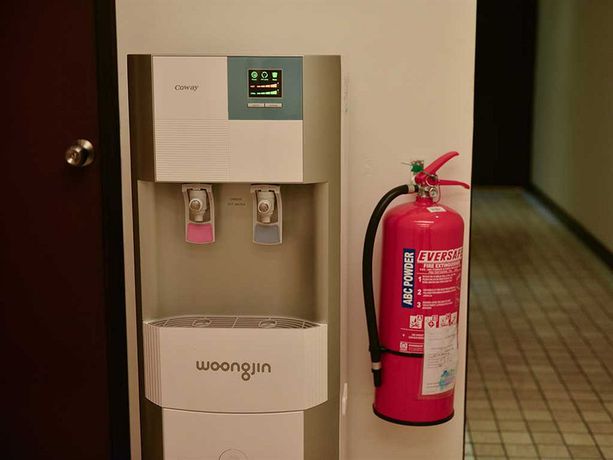 Imagen de la habitación del Hotel Le Metrotel. Foto 6