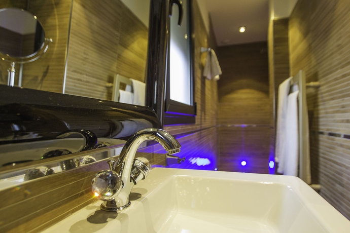 Imagen de la habitación del Hotel Le Meurice. Foto 9