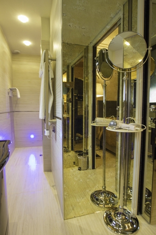 Imagen de la habitación del Hotel Le Meurice. Foto 11