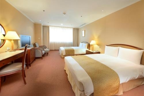Imagen de la habitación del Hotel Le Midi Jungli. Foto 9