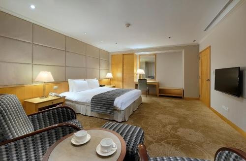 Imagen de la habitación del Hotel Le Midi Jungli. Foto 10