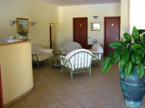 Imagen del bar/restaurante del Hotel Le Mimose. Foto 3