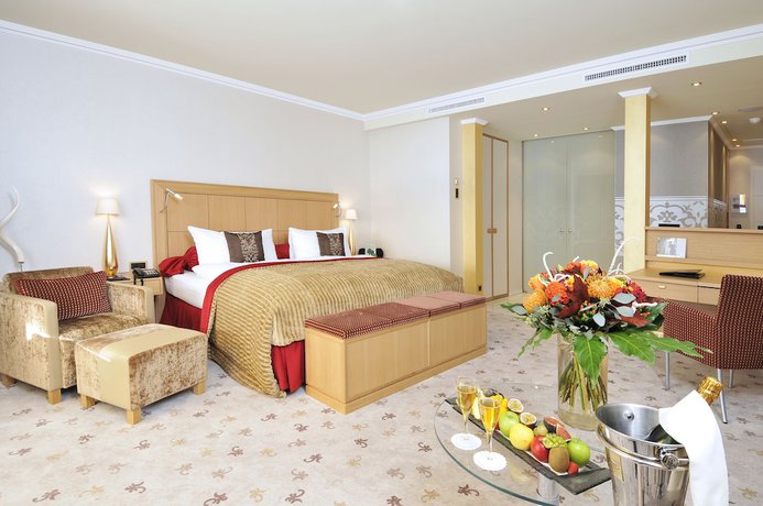 Imagen de la habitación del Hotel Le Mirador Resort and Spa. Foto 13