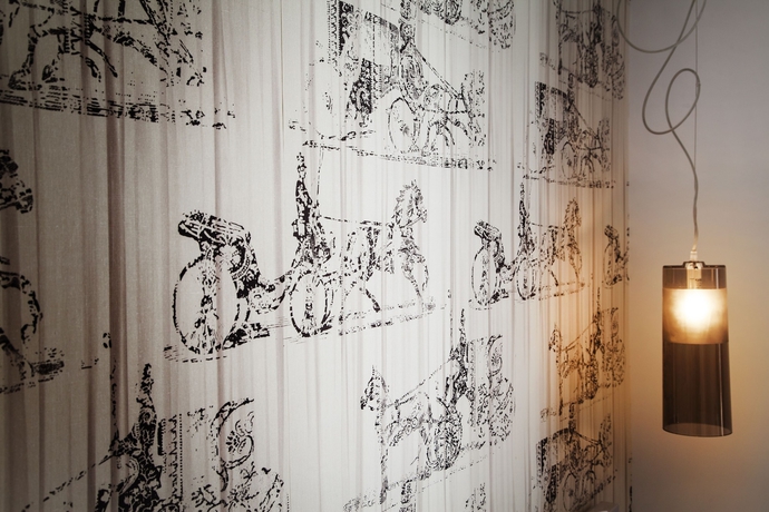 Imagen de la habitación del Hotel Le Mireille. Foto 3