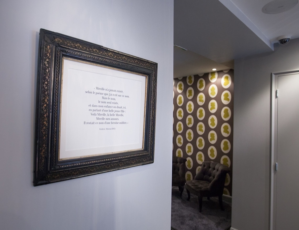 Imagen de los interiores del Hotel Le Mireille. Foto 16